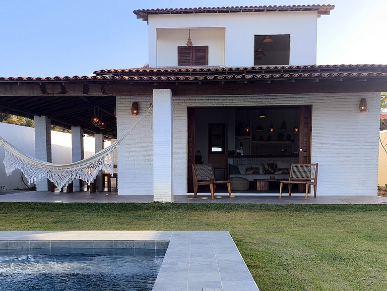 Casa pé na areia ao lado do Hotel Saline Taiba