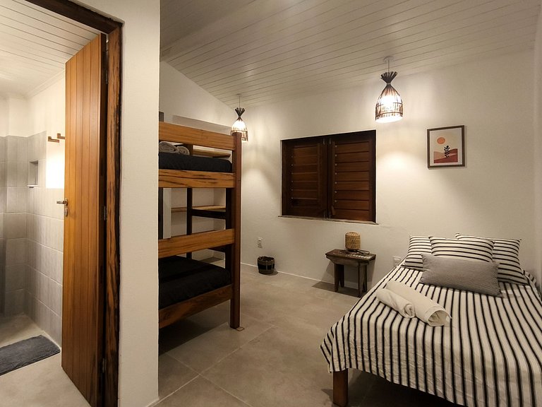 Casa pé na areia ao lado do Hotel Saline Taiba