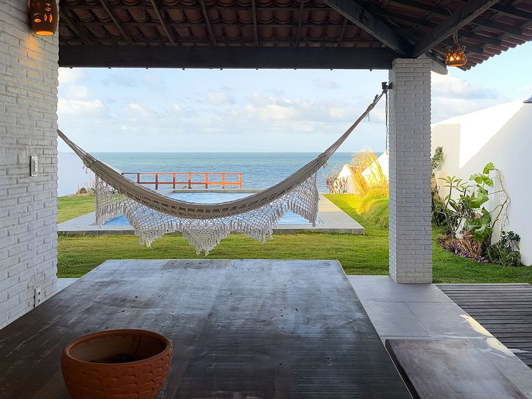 Casa pé na areia ao lado do Hotel Saline Taiba