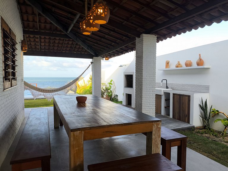 Casa pé na areia ao lado do Hotel Saline Taiba