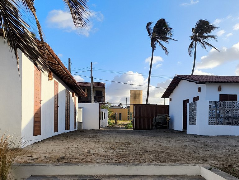 Casa pé na areia ao lado do Hotel Saline Taiba
