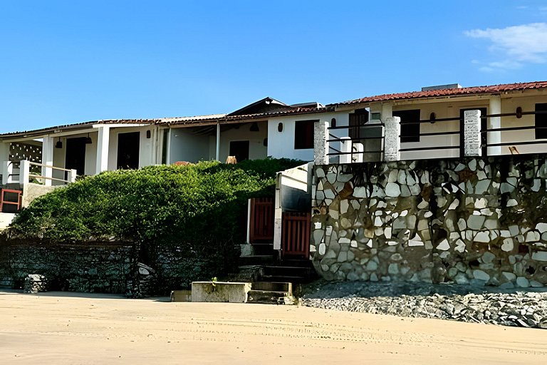 Refugio do Meio - Beachfront House in Taiba near Saline