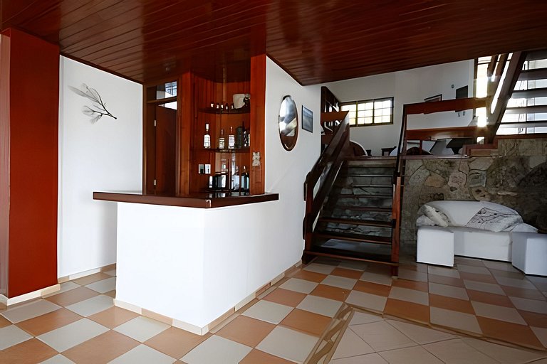 Casa pé na areia com piscina no Centro da Taíba