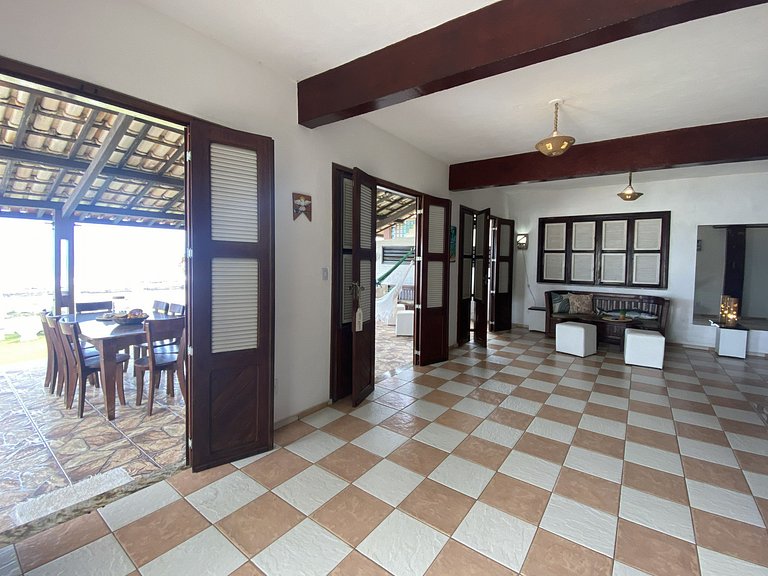 Casa pé na areia com piscina no Centro da Taíba