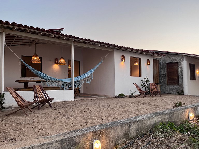Refugio do Meio - Beachfront House in Taiba near Saline