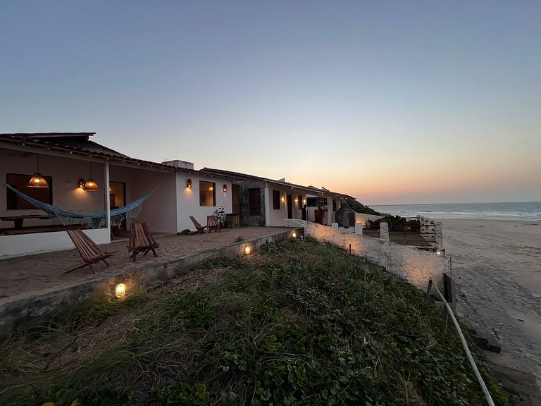Refugio do Meio - Beachfront House in Taiba near Saline
